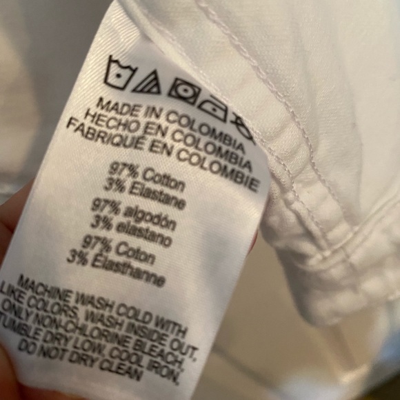 Michael Kors - white jean jacket (super stretchy) - Picture 5 of 7